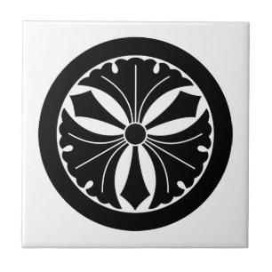 Round and three-faced gingko tile