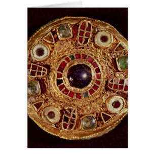 Round brooch
