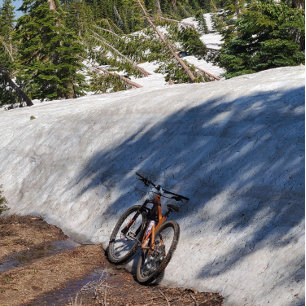 Round Button, Huge, 4 Inch 10 Cm Round Badge