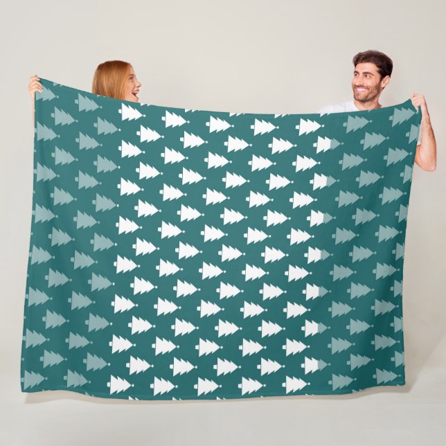 ROWS OF GREEN & WHITE CHRISTMAS TREES FLEECE BLANKET (In Situ)