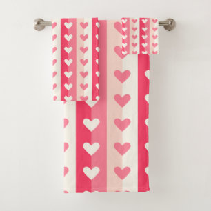 Rows of Hearts Bath Towel Set