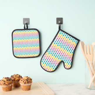 ROWS OF RAINBOW COLORED POLKA DOTS OVEN MITT & POT HOLDER SET