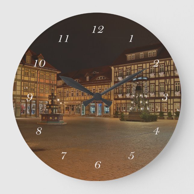 Runde Wanduhr Marktplatz Wernigerode bei Nacht Large Clock (Front)