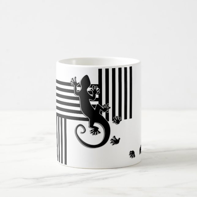 Running Gecko - black & white stripes abstract Coffee Mug (Center)
