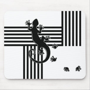 Running Gecko - black & white stripes abstract Mouse Pad