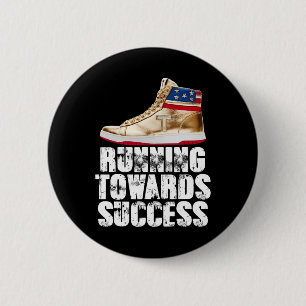 Running Towards Success Trump Sneakers Republican 6 Cm Round Badge