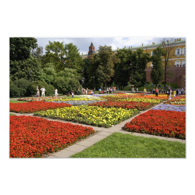 Russia, Moscow, Red Square, Alexandrovsky Photo Print (Front)