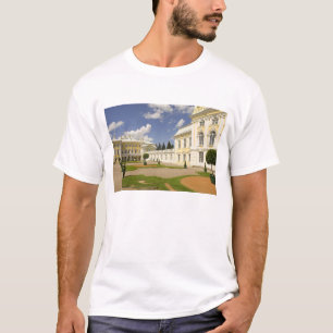 Russia. Petrodvorets. Peterhof Palace. Peter the 3 T-Shirt
