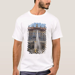 Russia, Saint Petersburg, Peterhof, Grand Palace T-Shirt