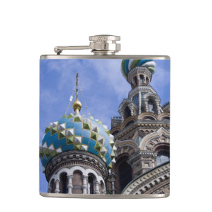 Russia, St. Petersburg, Nevsky Prospekt, The 2 Hip Flask