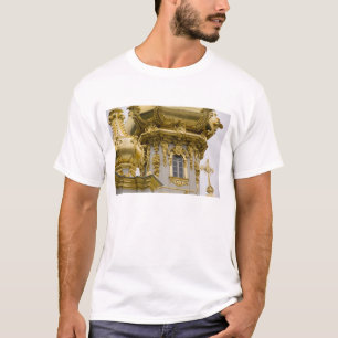 Russia, St. Petersburg, Peterhof Palace (aka T-Shirt
