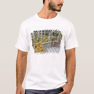 Russia, St. Petersburg, Peterhoff (aka 2 T-Shirt