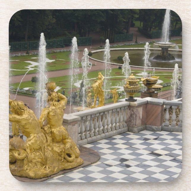 Russia, St. Petersburg, Peterhoff (aka Coaster (Front)