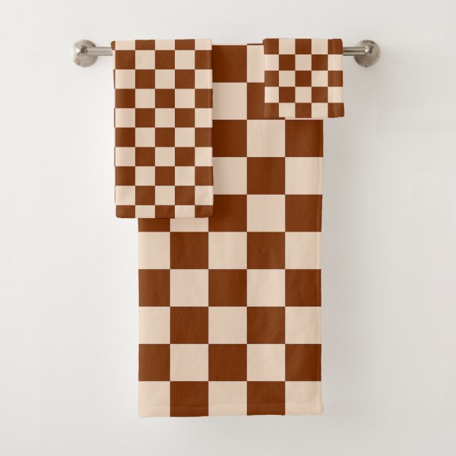 Rust brown and beige chequerboard pattern bath towel set (Insitu)
