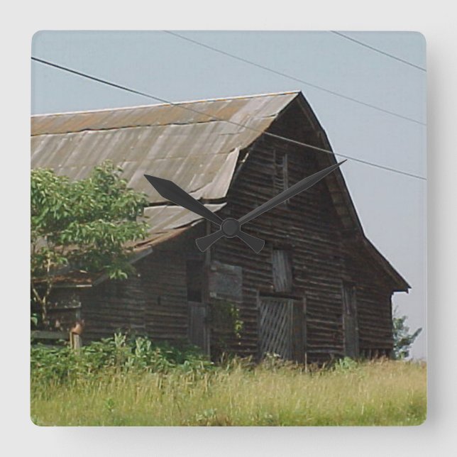 Rustic Country Barn Wall Clock (Front)