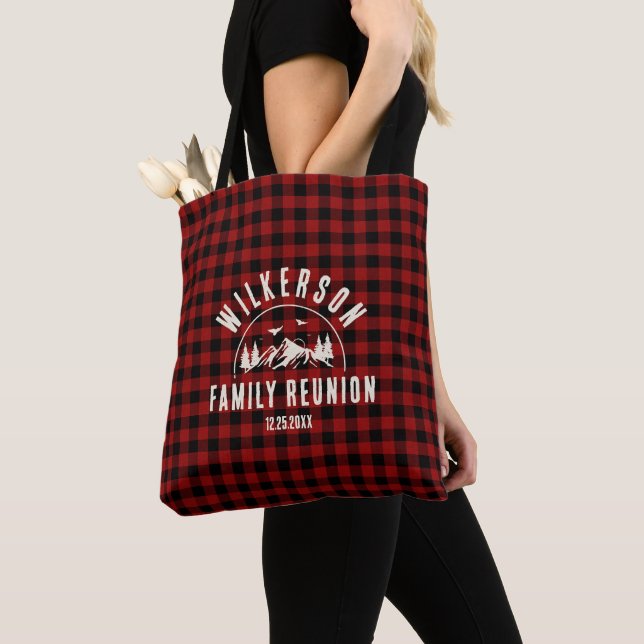 Rustic Family Reunion Cabin Retro Red Plaid Tote Bag (Close Up)