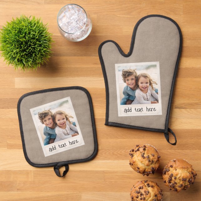 Rustic Photo Frame Textured Taupe Print Background Oven Mitt & Pot Holder Set (Top Down)