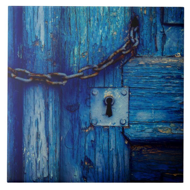 Rustic wood door keyhole and chain tile (Front)