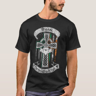 Ryan surname family Irish Americans flag Ireland f T-Shirt