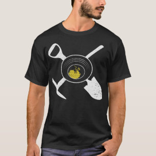S2 Gold Panning Gold Panner (26) T-Shirt