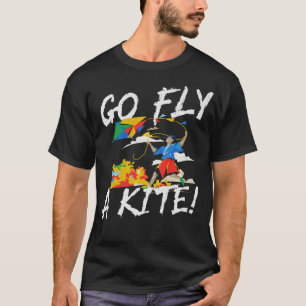 S2 Kite Flying Fly Kites (104) T-Shirt