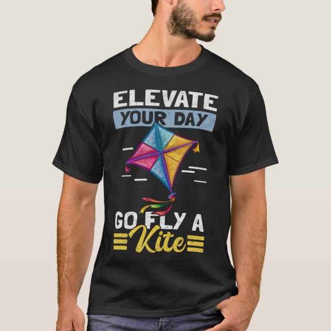 S2 Kite Flying Fly Kites (124) T-Shirt (Front)