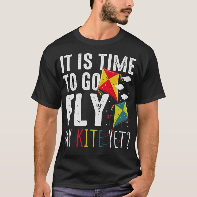 S2 Kite Flying Fly Kites (134) T-Shirt (Front)