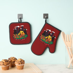 S’more Fun With This Camping Squirrel Oven Mitt & Pot Holder Set