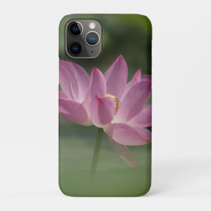 Sacred Pink Lotus Blossom - Serene Zen Art for Med iPhone 11 Pro Case
