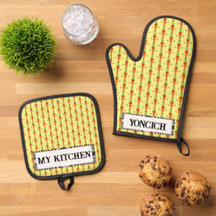 Sad Carrot by Kenneth Yoncich Oven Mitt & Pot Holder Set