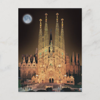 SAGRADA FAMILIA BASILICA IN BARCELONA, SPAIN. POSTCARD