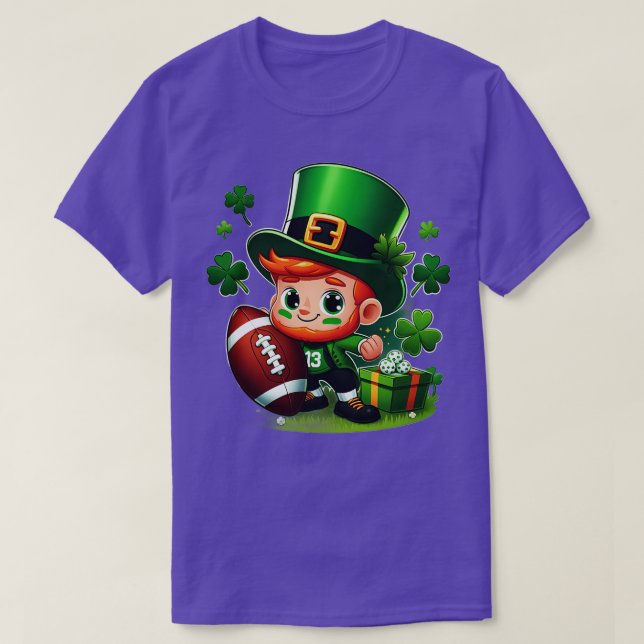 Saint Patricks Day novelty clothes for Irish men o T-Shirt (Design Front)
