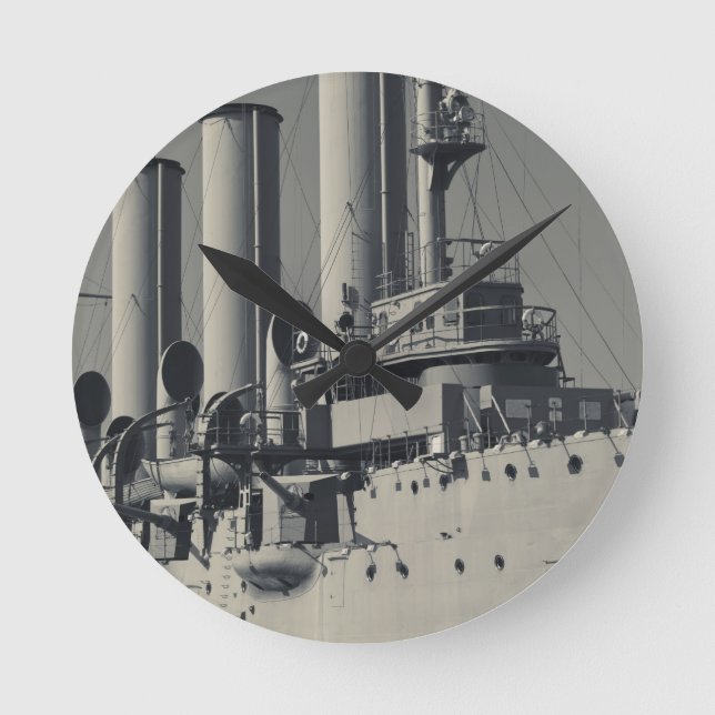 Saint Petersburg, Cruiser Aurora Round Clock (Front)