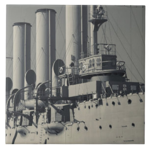 Saint Petersburg, Cruiser Aurora Tile