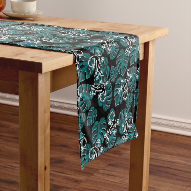 Salamander and Green Leaf Pattern Short Table Runner (In Situ)