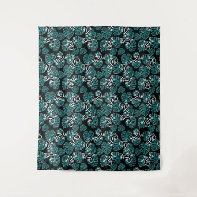 Salamander and Green Leaf Pattern Tapestry (Front)