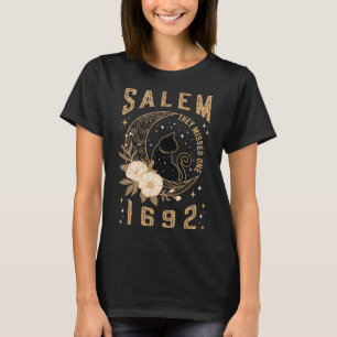Salem 1692 They Missed One Witch Trial Black Cat M T-Shirt