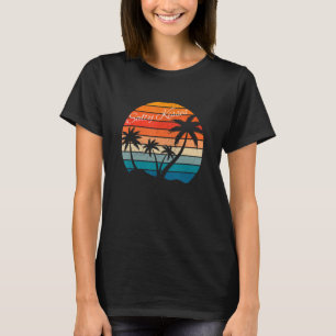 Salty Kisses Cute Funny Vintage Beach Ocean Vacati T-Shirt