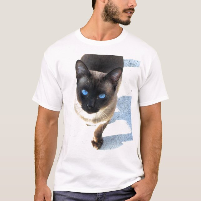 Sam, the Siamese cat T-Shirt (Front)