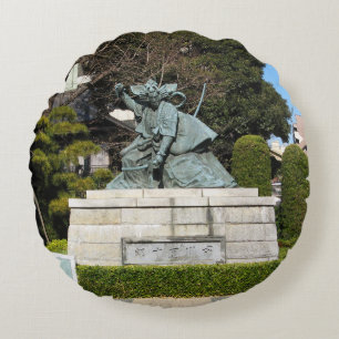 Samurai Kamakura Gongoro Kagemasa Kabuki Statue Round Cushion