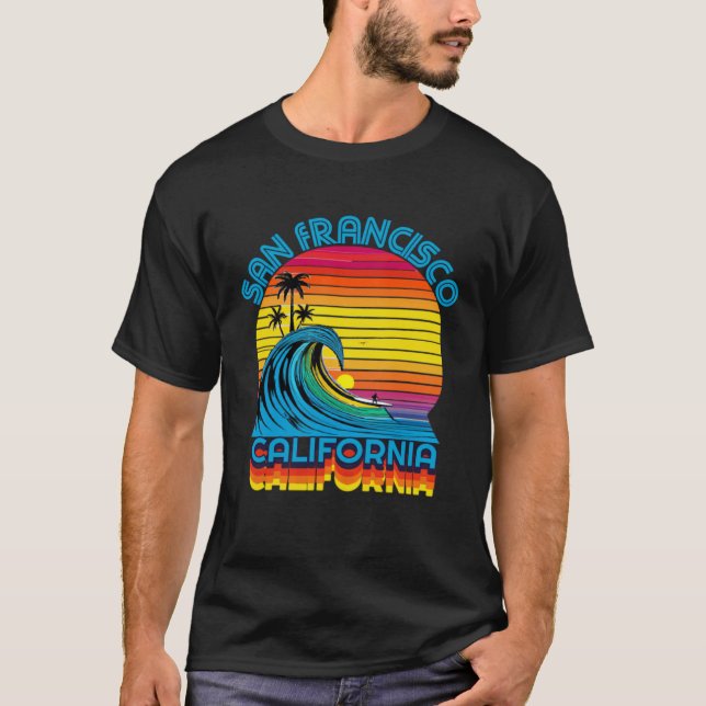 San Francisco Retro Throwback Surf & Beach Souveni T-Shirt (Front)