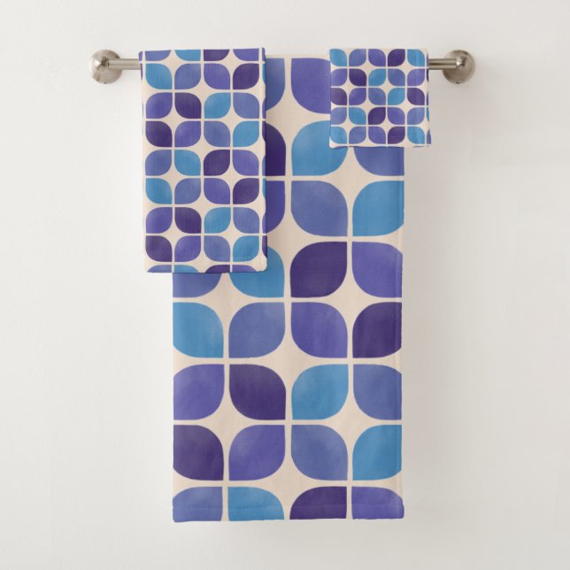 sanctuary petals bath towel set (Insitu)