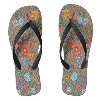 sandals with an innovative floral design