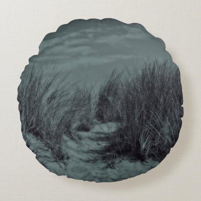 Sanddünen in Schwarz-Weiß Round Cushion (Front)