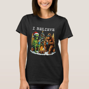 Santa Bigfoot And Alien Ufo Paranormal Cryptid Chr T-Shirt