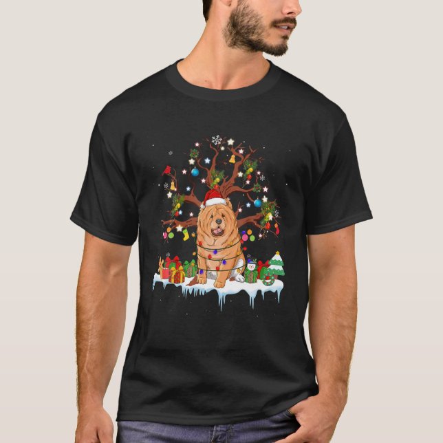 Santa Chow Chow Dog Wearing Christmas Hat Tree Lig T-Shirt (Front)