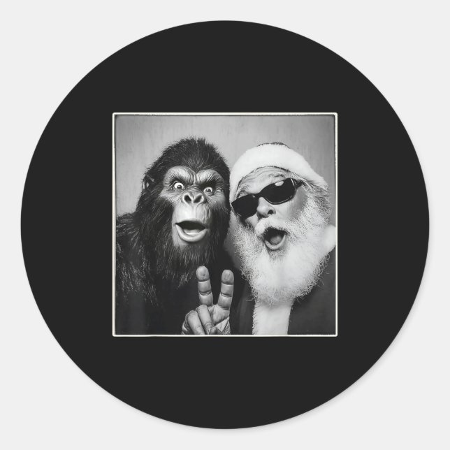 Santa Claus Selfie Bigfoot Christmas Funny Sasquat Classic Round Sticker (Front)
