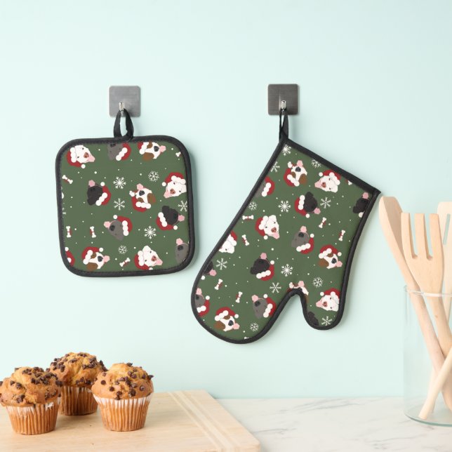 Santa Dogs on Green Oven Mitt & Pot Holder Set (Insitu(Hanging))