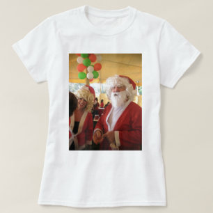 Santa & Mrs. Claus Christmas Celebration – Festive T-Shirt