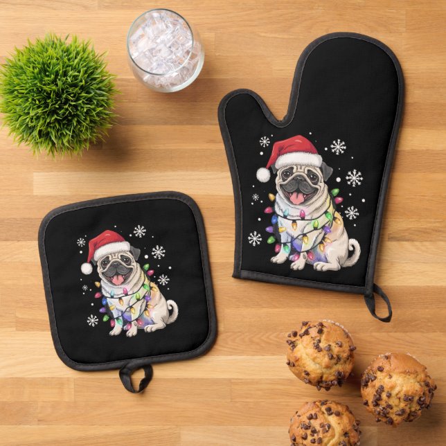 Santa Pug Christmas Lights Xmas Dog Lover  Oven Mitt & Pot Holder Set (Top Down)